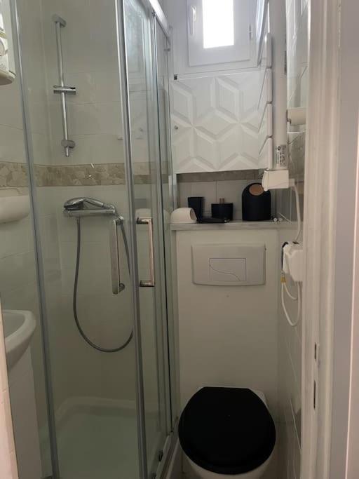 Appartement 2 Pieces - 15Mn Paris - 45Mn Disney فونْتُنايْ سو بوا المظهر الخارجي الصورة